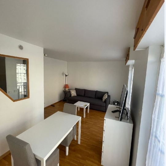  Annonces LEVALLOIS : Apartment | CHARENTON-LE-PONT (94220) | 27 m2 | 1 050 € 