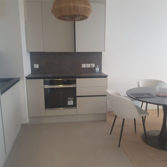  Annonces LEVALLOIS : Appartement | SURESNES (92150) | 73 m2 | 552 000 € 