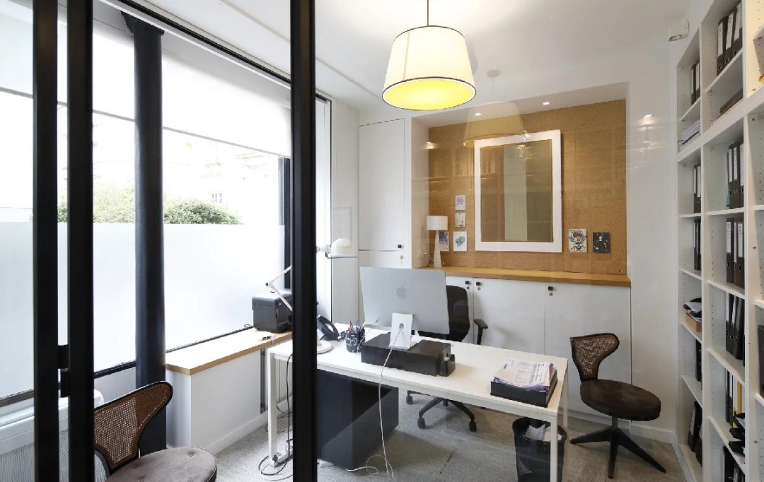 Annonces LEVALLOIS : Local / Bureau | PARIS (75011) | 153 m2 | 1 989 620 € 