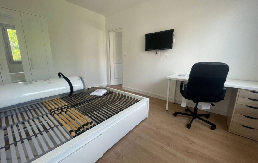 Annonces LEVALLOIS : Appartement | LA COURNEUVE (93120) | 12 m2 | 620 € 