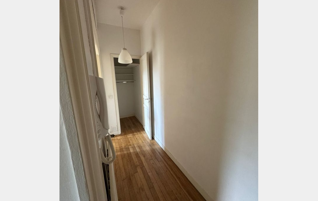 Annonces LEVALLOIS : Appartement | CHARENTON-LE-PONT (94220) | 41 m2 | 1 335 € 