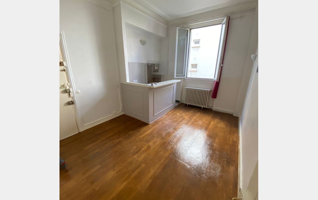 Annonces LEVALLOIS : Appartement | CHARENTON-LE-PONT (94220) | 30 m2 | 1 150 € 