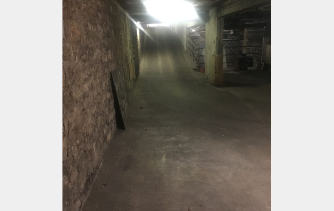 Annonces LEVALLOIS : Garage / Parking | PARIS (75015) | 0 m2 | 120 € 